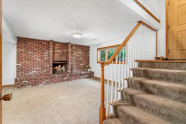 201 Pinkerton Rd gallery image 4