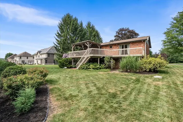 201 Pinkerton Rd gallery image 9