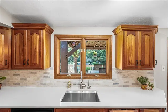 201 Pinkerton Rd gallery image 10