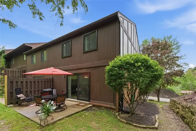 201 Woodbridge Dr gallery image 6