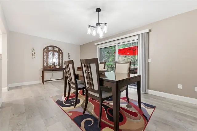 201 Woodbridge Dr gallery image 12