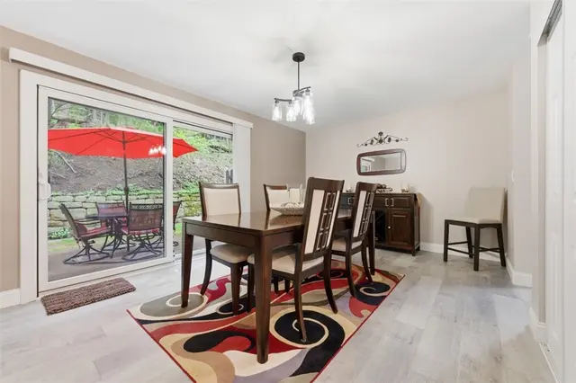 201 Woodbridge Dr gallery image 19