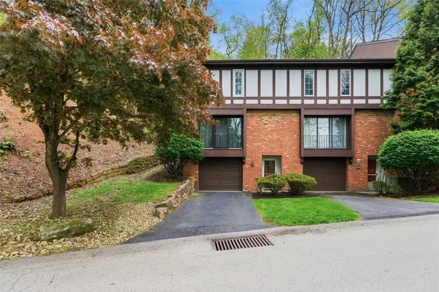 201 Woodbridge Dr