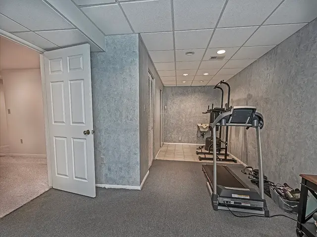 2013 Blossom Dr gallery image 10