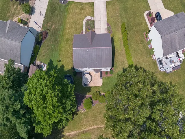 2013 Blossom Dr gallery image 12