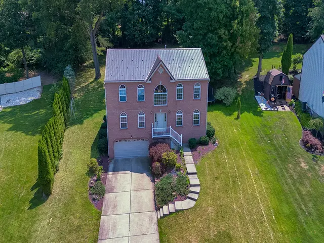 2013 Blossom Dr gallery image 24
