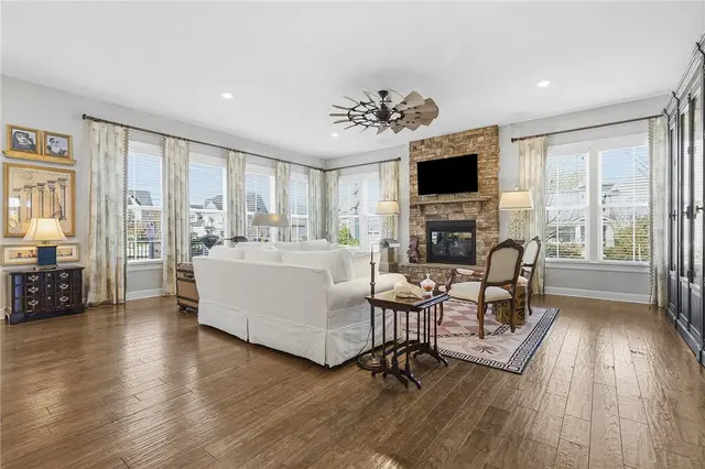 2015 Cherry Road gallery image 6
