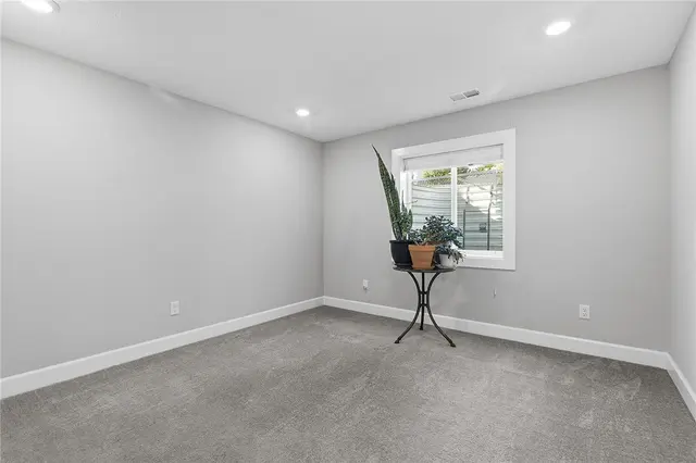 2015 Cherry Road gallery image 10