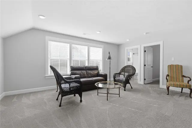 2015 Cherry Road gallery image 34