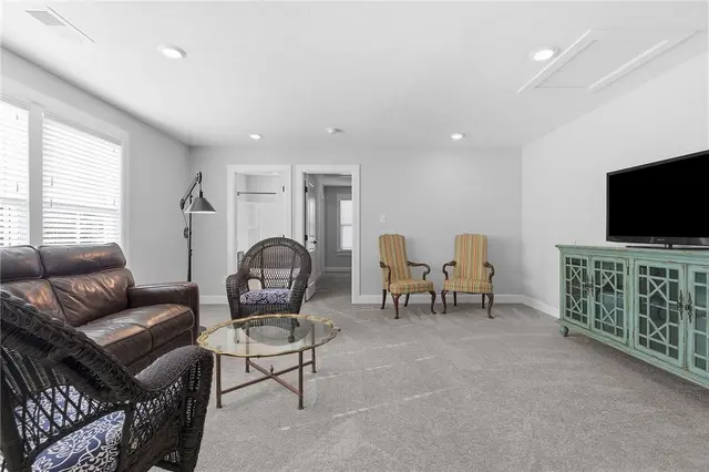 2015 Cherry Road gallery image 43