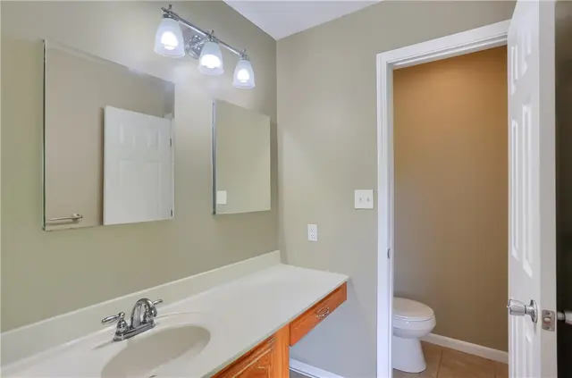 2016 Blossom Drive gallery image 6