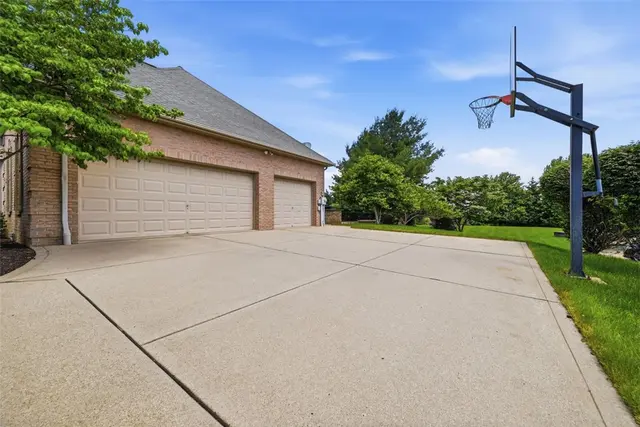 2018 Condor Ln gallery image 11