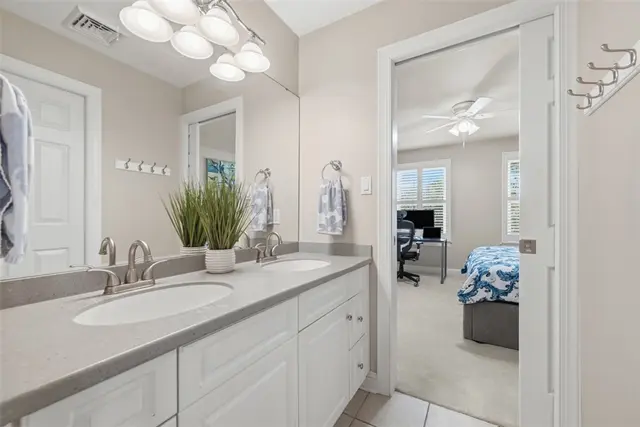 2018 Condor Ln gallery image 16