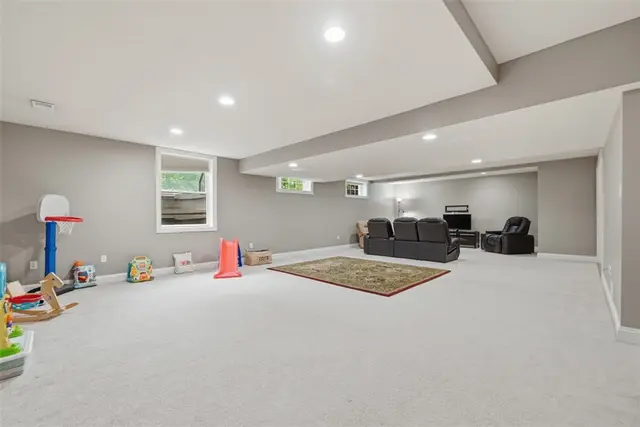 2018 Condor Ln gallery image 25