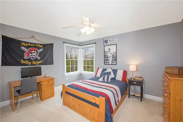 2019 Condor Lane gallery image 16
