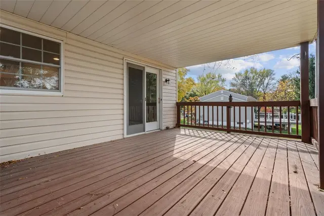 202 Cameron Dr gallery image 13