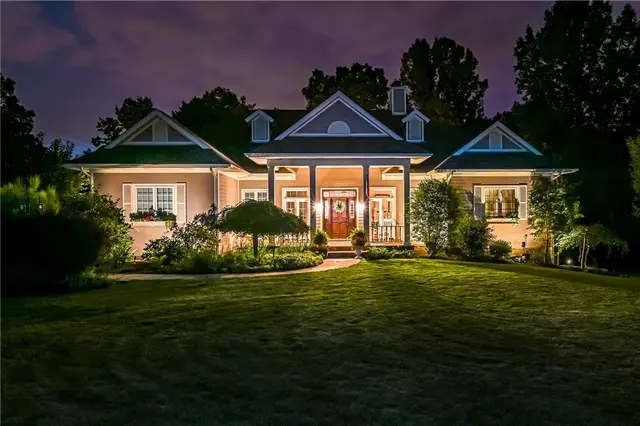 202 Rolling Hills Drive gallery image 15