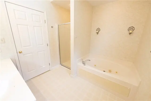 203 Chadwick Trail gallery image 28