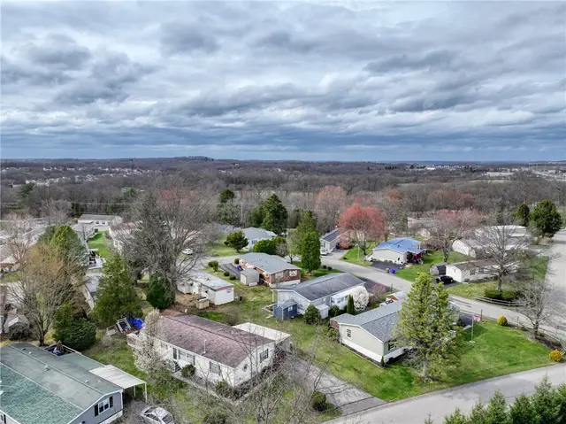 203 Forest Dr gallery image 7