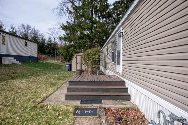 203 Forest Dr gallery image 13