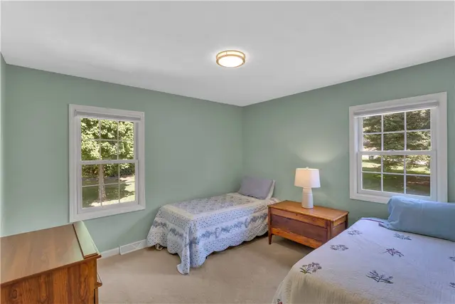 203 Royal Doulton Ct gallery image 26