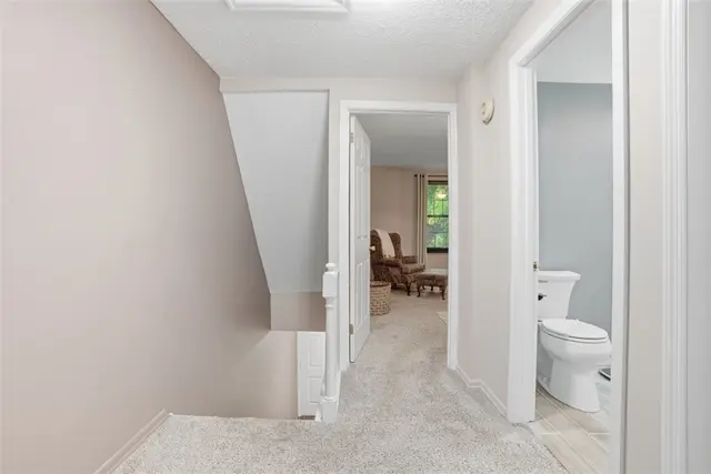 203 Sheffield Ct gallery image 29