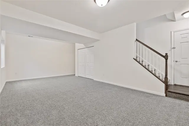 203 Southview Rd gallery image 13