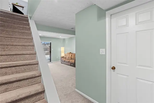 203 Woodhaven Dr gallery image 42