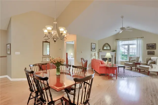 2032 Clerkenwell Ln gallery image 26