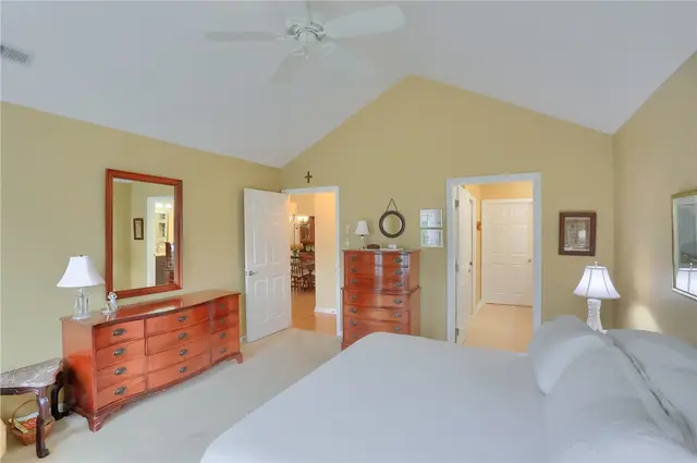 2032 Clerkenwell Ln gallery image 40