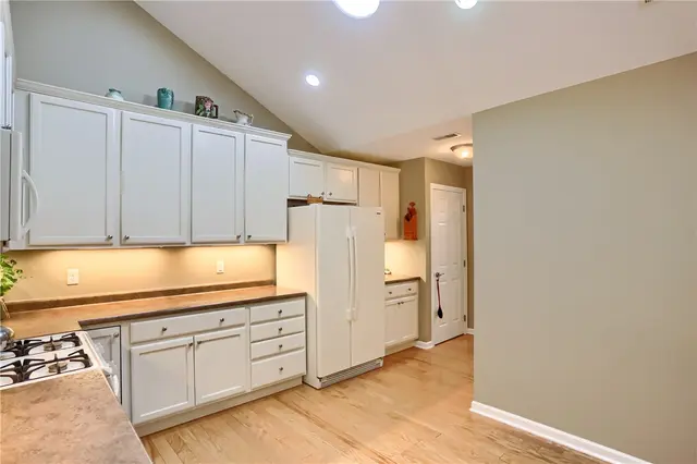 2032 Clerkenwell Ln gallery image 44