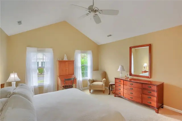 2032 Clerkenwell Ln gallery image 50