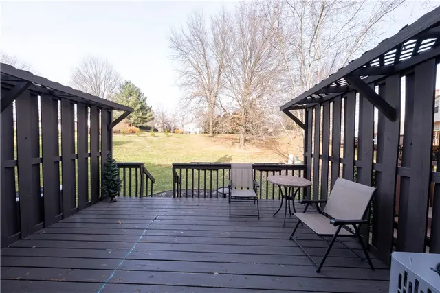 204 Clearbrook Ct gallery image 17