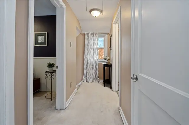 204 Park Pl gallery image 22