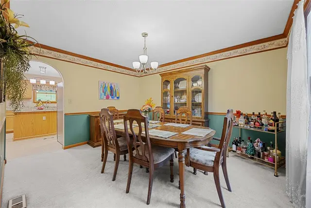 2045 Blossom Dr gallery image 5
