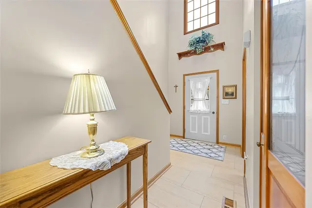 2045 Blossom Dr gallery image 16