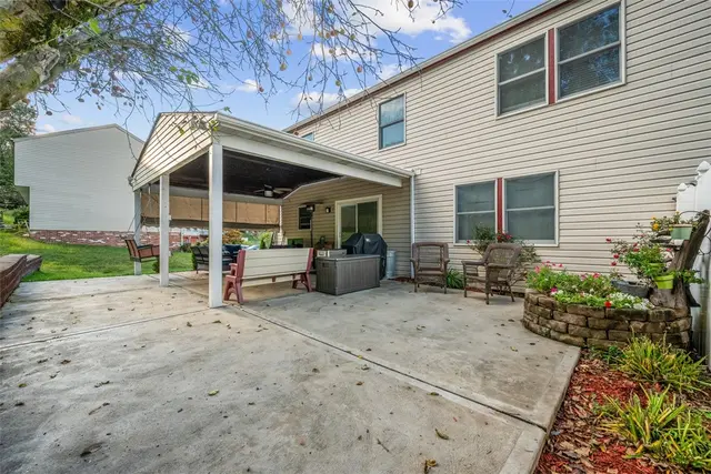 2045 Blossom Dr gallery image 18