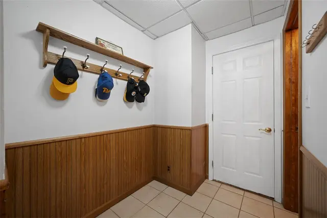 2045 Blossom Dr gallery image 30