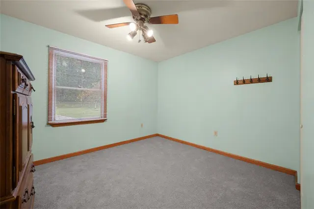 2045 Blossom Dr gallery image 32