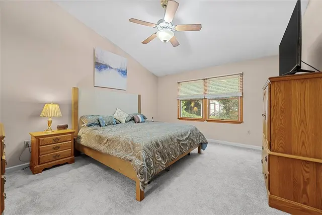2045 Blossom Dr gallery image 38