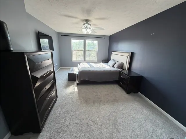 205 BROADVIEW COURT gallery image 30