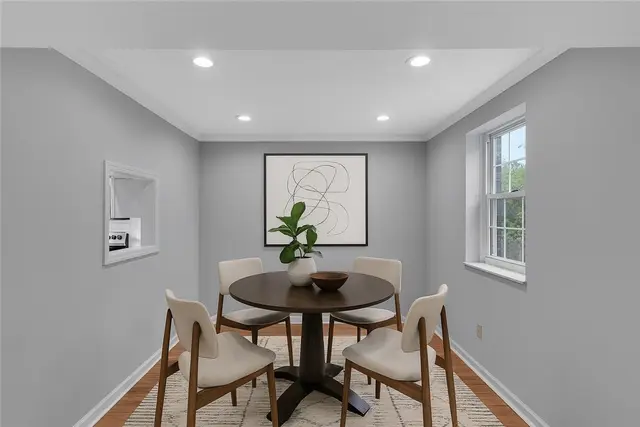 205 Camelot gallery image 6