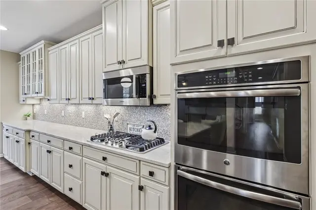 205 Gabriel Drive gallery image 3