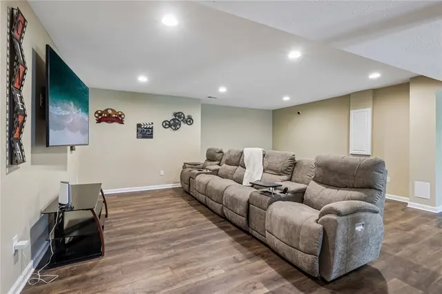 205 Gabriel Drive gallery image 9