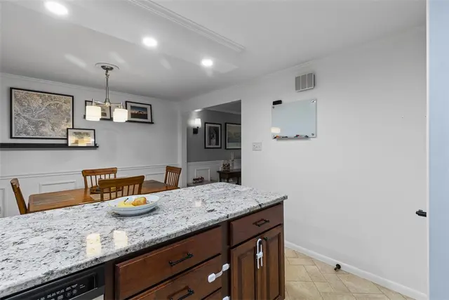 205 Pamela Drive gallery image 34