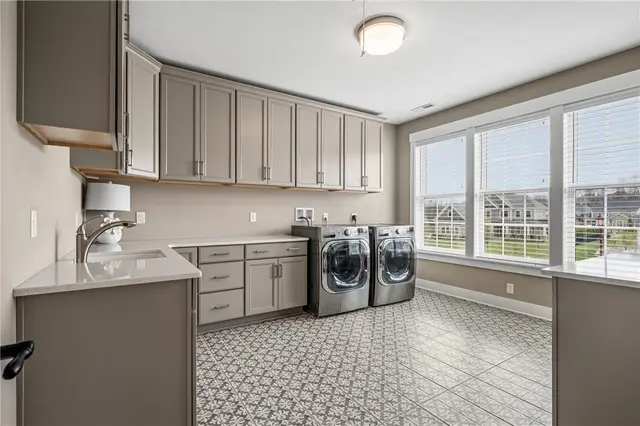 205 Timber Ridge Ct gallery image 6