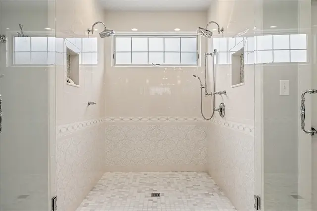 205 Timber Ridge Ct gallery image 9