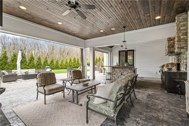 205 Timber Ridge Ct gallery image 13