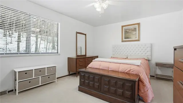 205 Woodbridge Dr. gallery image 15