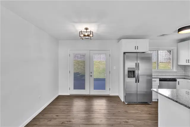 206 Sandalwood Dr gallery image 6